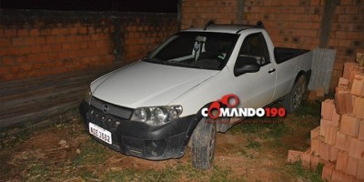 Polícia Militar descobre esconderijo de quadrilha e encontra veículos roubados, em Ji-Paraná