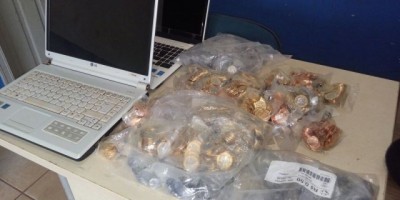 Rolim de Moura -  No Flagra - Dois menores são apreendidos em flagrante pela PM enquanto praticavam furto em residência