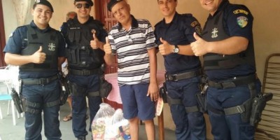 Pimenta Bueno – Polícia Militar de Pimenta Bueno faz visita para um admirador do serviço policial