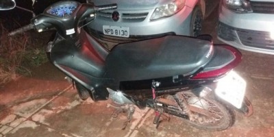 Rolim de Moura -  PM recupera moto roubada na cidade de Cacoal