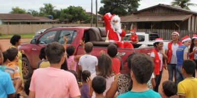 Rotaract realiza entrega de brinquedos para crianças carentes de Rolim de Moura