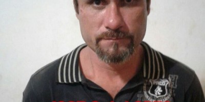 Rolim de Moura -  Homem esfaqueia desafeto no Centro da cidade