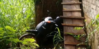 Rolim de Moura – Através de denúncia anônima, Moto furtada é recuperada pela Polícia Militar