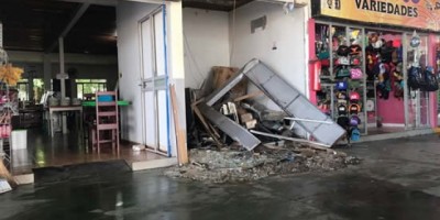 Criminosos explodem caixa eletrônico na rodoviária de Ouro Preto do Oeste