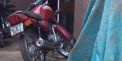 Rolim de Moura -  PM recupera motocicleta com restrição de roubo