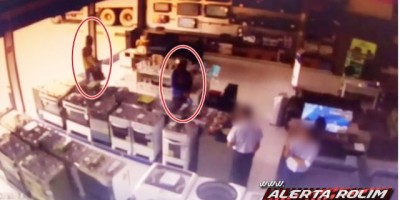 Rolim de Moura – Loja Gazin é alvo de bandidos armados e tem vários celulares roubados - Vídeo