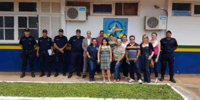 Guajará-Mirim – Promotor de Justiça e acadêmicos de Direito visitam sede do 6º Batalhão PM de Fronteira.