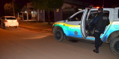 Ji-Paraná - Roubo à residência de pai de delegado acaba em troca de tiros