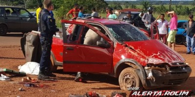 Rolim de Moura -  Atualizada - Grave acidente na RO-010 resulta em uma morte e quatro feridos