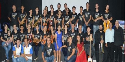 Apresentação da Orquestra Sinfônica da Polícia Mirim de Rolim de Moura no Teatro Municipal de Espigão D’Oeste - Fotos