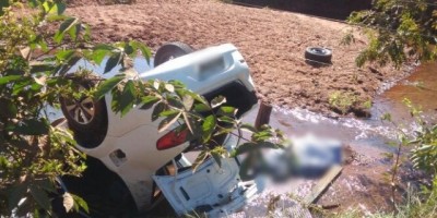 Nova Estrela -  Homem morre após carro capotar na linha 208 