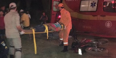 Rolim de Moura - Duas motos colidem no Bairro Cidade Alta e três pessoas ficam feridas 