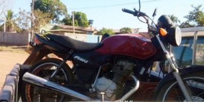 Rolim de Moura – Após denúncia anônima, motocicleta furtada em Santa Luzia é recuperada pela PM