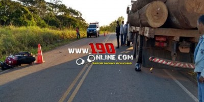 Alta Floresta -  Motociclista morre ao colidir em traseira de caminhão na RO-383
