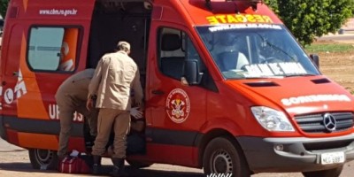 Rolim de Moura -  Colisão entre carro e moto resulta em duas pessoas feridas 