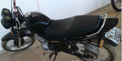Rolim de Moura – Menor é apreendido e motocicleta furtada é recuperada pela Polícia Militar