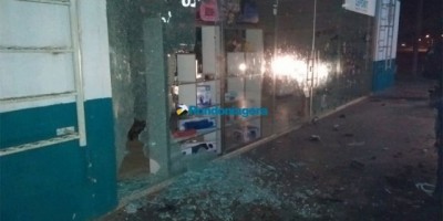 Vídeo: Bando armado com fuzis aterroriza Nova Mutum e explode caixas eletrônicos