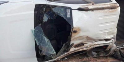 Homem da cavalo de pau, bate em motociclista e em caminhonete com trigêmeos na BR-435 em colorado do oeste