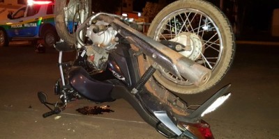 Rolim de Moura -  Acidente de trânsito envolvendo duas motos no Centro da cidade 