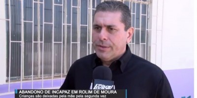 Reportagem -   Mãe é acusada de abandono de incapaz pela segunda vez; Delegado Bacarini fala sobre o caso - Vídeo 