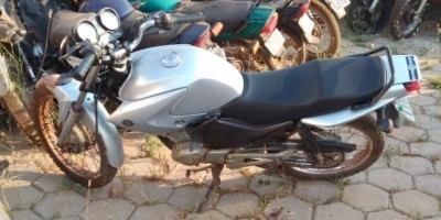 Rolim de Moura – Após denúncia, motocicleta furtada é recuperada pela Polícia Militar