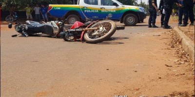 Rolim de Moura – Urgente! Após fuga pela cidade, suspeitos se envolvem em acidente de trânsito e acabam presos pela PM com arma de fogo