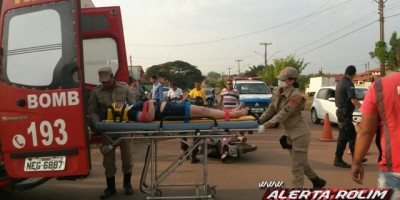 Rolim de Moura -  Colisão entre carro e moto resulta em uma pessoa ferida 