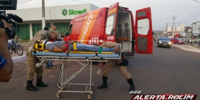 Rolim de Moura -  Pai e filha ficam feridos após serem atingidos por carro no Centro da cidade 