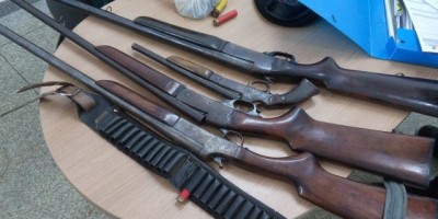 Ouro Preto - PM realizada prisões e apreensões de armas e motocicletas durante operação