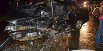 Um morre e oito ficam feridos em grave acidente envolvendo táxi e veículo de passeio na RO-464