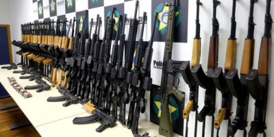 Sancionada lei que torna crime hediondo o porte ilegal de armas de uso restrito