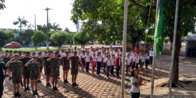 Rolim de Moura – Projeto Escola na PM que visa à aproximação da comunidade com a PM é iniciado na 4ª Cia PO Fron 