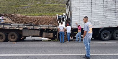 Caminhoneiro de Rolim sofre grave acidente em rodovia de SP e tem perna amputada