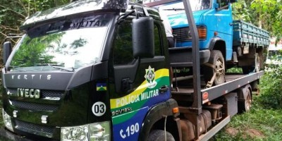 Guajará-Mirim – PM recupera dois caminhões roubados que seriam atravessados para a Bolívia