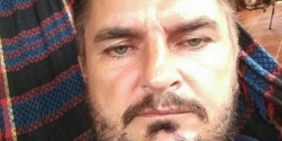 Mulher manda matar marido para se livrar de agressões, vai ao velório e é presa