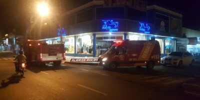 Rolim de Moura  - Fogo em lixo mobiliza Corpo de Bombeiros