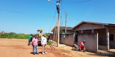 Rolim de Moura – Prefeitura já instalou e restaurou mais de 500 pontos de iluminação no Bairro Cidade Alta
