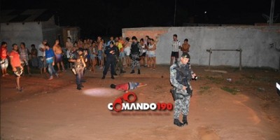 Três jovens são baleados no bairro Novo Ji-Paraná; Um morreu no local, outro no hospital e um sobreviveu