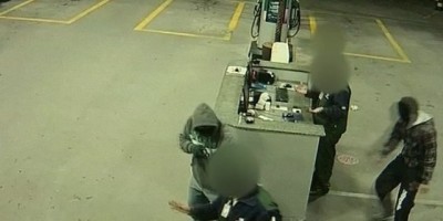 Rolim de Moura  - Quatro bandidos praticam roubo em posto de combustível no Centro da cidade 