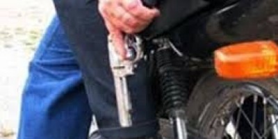 Rolim de Moura - Dupla armada rouba carteira de homem no Bairro Olímpico