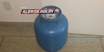 Rolim de Moura -  Menor furta botija de gás de residência para vender em boca de fumo, mas logo em seguida acaba apreendido pela PM 