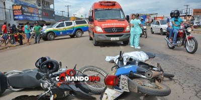 Motociclista morre esmagada após bater em carroceria de carreta na Avenida Transcontinental, em Ji-Paraná