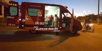 Rolim de Moura -  Carro colide na traseira de moto e ocasiona queda do condutor 