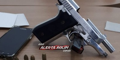 Rolim de Moura – Homem é preso por Guarnição de Rádio Patrulha da PM com arma de fogo no Centro da cidade