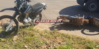Rolim de Moura - Duas motos colidem na Avenida 25 de Agosto e um dos condutores é encaminhado ao pronto socorro 