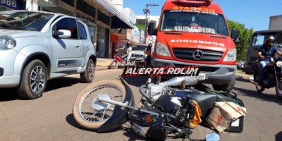 Rolim de Moura – Motociclista colide em porta de carro, no momento em que era aberta pelo condutor do automóvel