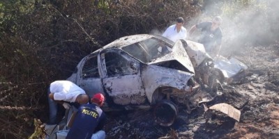 Criança e mais duas pessoas morrem em colisão na cabeceira de ponte na BR-364