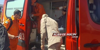 Rolim de Moura - Resgate do Corpo de Bombeiros presta mais um atendimento em acidente de trânsito no Centro da cidade 