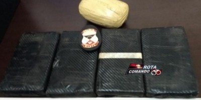 São Francisco do Guaporé - Polícia apreende 05 kg de cocaína escondido em meio a motor de veículo na BR 429