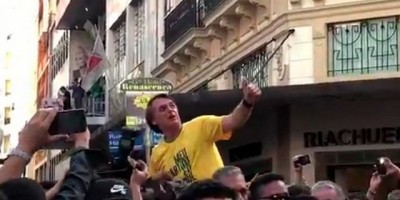 VÍDEO: Bolsonaro leva facada na barriga em Juiz de Fora